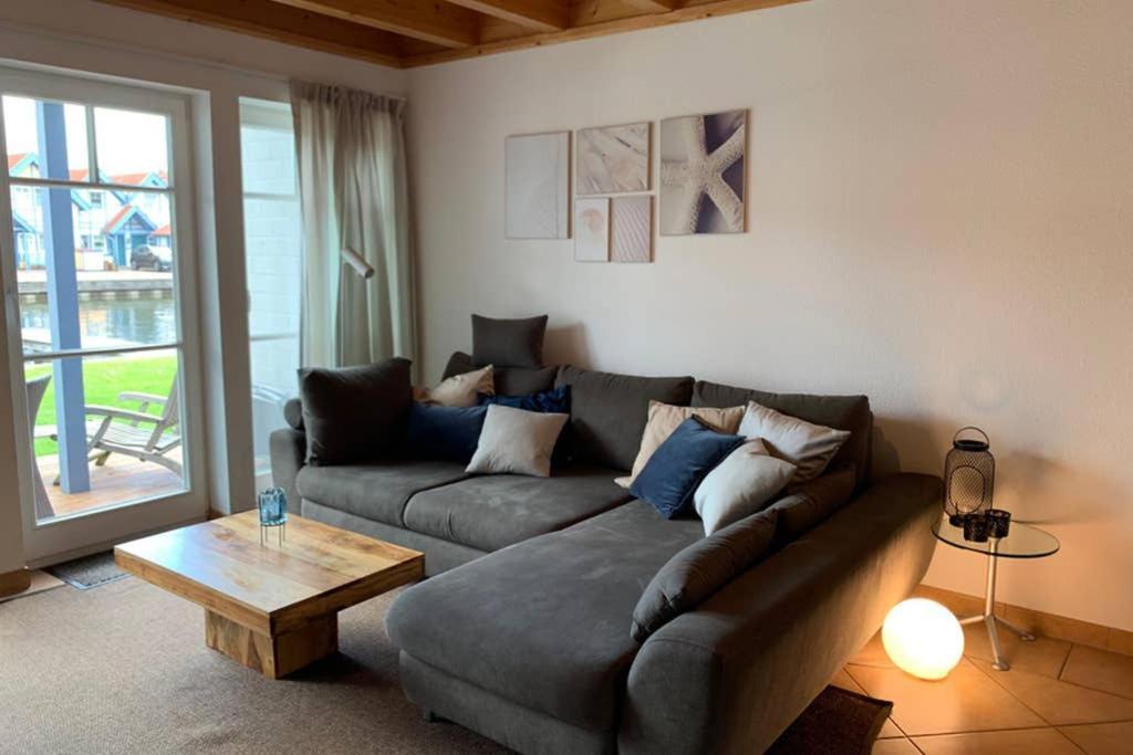 Ferienhaus Mit Bootssteg Am See In Rheinsberg Luaran gambar